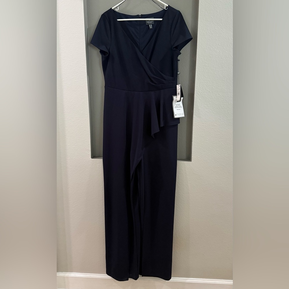 NWT Adrian Papell CREPE CASCADE JUMPSUIT. Size 12 - Picture 2 of 5